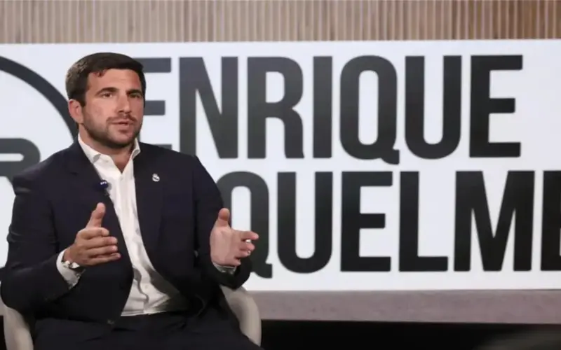 إنريكي ريكيلمي ينتقد برنامج بيريز: يدعو إلى خصخصة ريال مدريد.. وعلى الجميع الذهاب إلى التصويت
